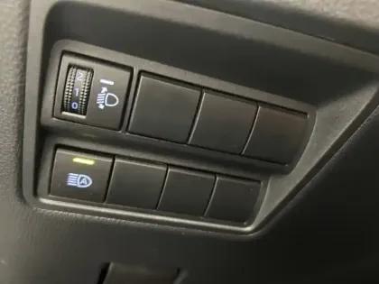 Photo 13 Toyota Yaris Hybride 116h Dynamic