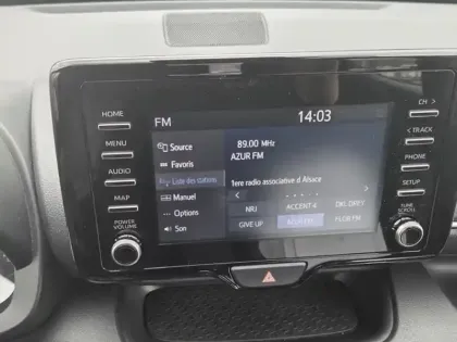 Photo 18 Toyota Yaris Hybride 116h Dynamic