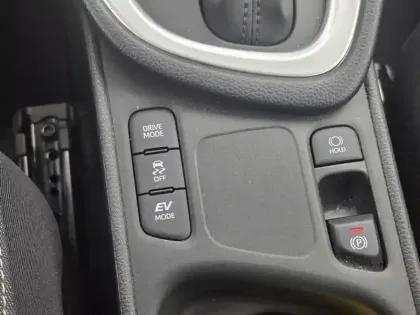 Photo 23 Toyota Yaris Hybride 116h Dynamic