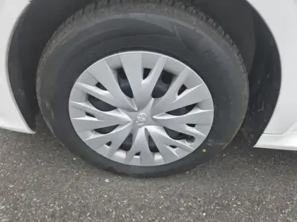 Photo 8 Toyota Yaris Hybride 116h Dynamic