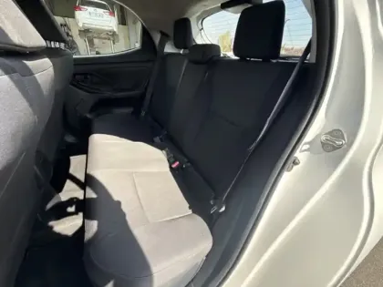 Photo 13 Toyota Yaris Hybride 116h Dynamic