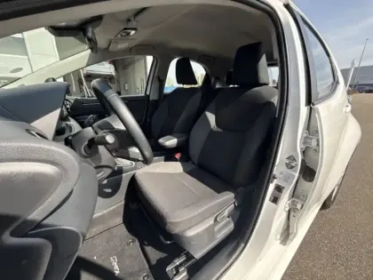 Photo 14 Toyota Yaris Hybride 116h Dynamic