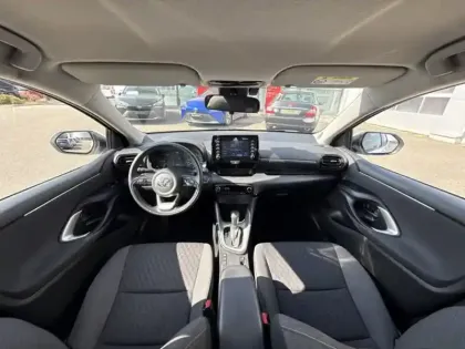 Photo 10 Toyota Yaris Hybride 116h Dynamic