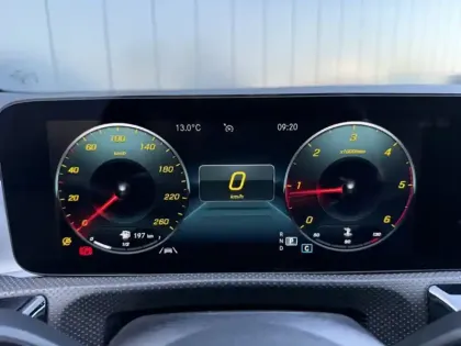 Photo 27 Mercedes Classe A 220 d AMG Line