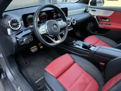 Photo 14 Mercedes Classe A 220 d AMG Line