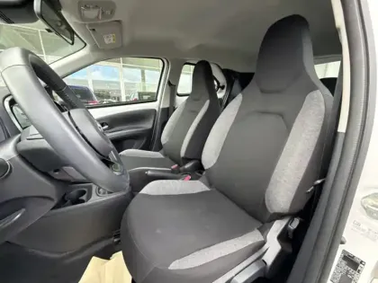 Photo 15 Toyota Aygo 1.0 VVT-i 72 Dynamic