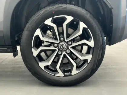 Photo 8 Toyota Yaris Hybride 1.5 HYBRID 116H DESIGN AUTO 2WD