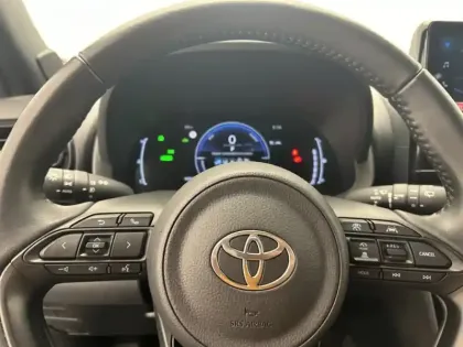 Photo 12 Toyota Yaris Hybride 1.5 HYBRID 116H DESIGN AUTO 2WD