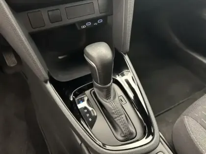 Photo 7 Toyota Yaris Hybride 1.5 HYBRID 116H DESIGN AUTO 2WD