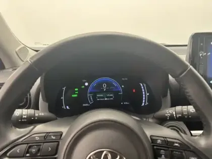 Photo 12 Toyota Yaris Hybride 1.5 HYBRID 116H DYNAMIC AUTO 2WD