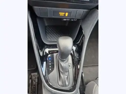 Photo 16 Toyota Yaris Hybride 116h Design