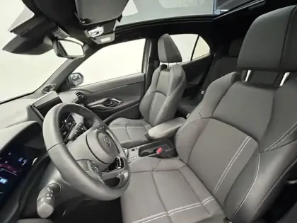 Photo 18 Toyota Yaris Hybride 1.5 HYBRID 130H PREMIERE AUTO 2W