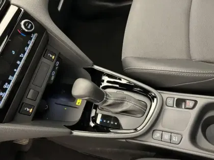 Photo 14 Toyota Yaris Hybride 1.5 HYBRID 130H PREMIERE AUTO 2W