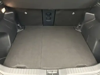 Photo 11 Toyota Yaris Hybride 1.5 HYBRID 130H PREMIERE AUTO 2W