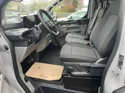 Photo 9 Ford Custom Gén. II Ph1 Limited 1