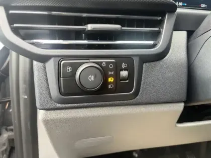 Photo 14 Ford Custom Gén. II Ph1 Limited 1