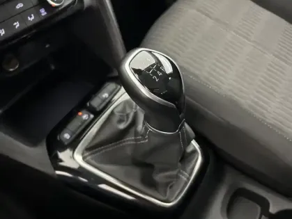 Photo 12 Opel Corsa Gén. VI Ph1 NG Elegance Business 5