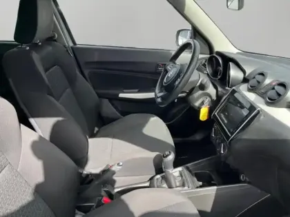 Photo 14 Suzuki Swift  1.2 Dualjet Hybrid 83ch Privilège