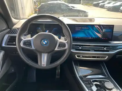 Photo 29 BMW X5  xDrive50e 489ch M Sport
