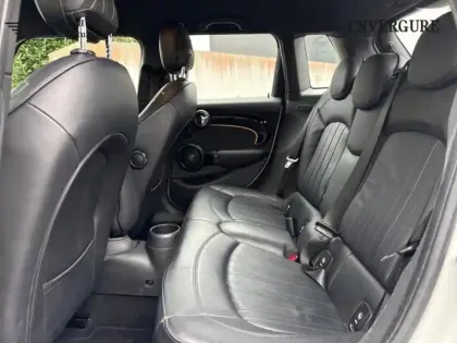 Photo 12 Mini Mini  5 Portes Cooper S 211ch John Cooper Works Edition BVAS