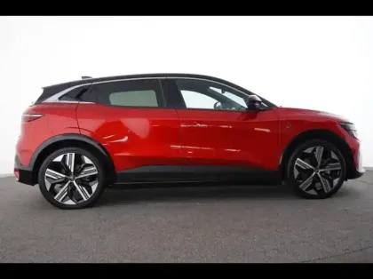 Photo 5 Renault Megane  E-Tech Electric 220ch Iconic autonomie confort -25