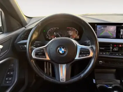 Photo 26 BMW Serie 1 Série 1 118iA 140ch M Sport DKG7