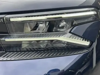 Photo 11 Citroën C5 aircross  Hybrid rechargeable 225ch Shine ë-EAT8