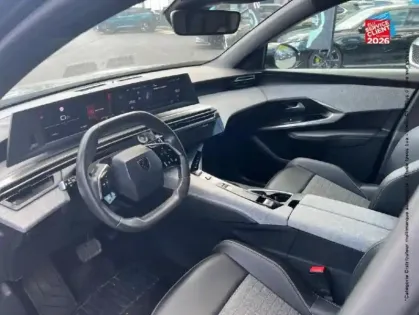 Photo 29 Peugeot 5008  Hybrid 145ch Allure e-DCS6