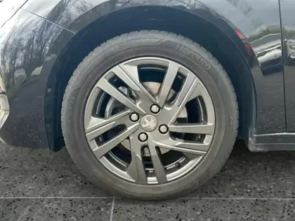 Photo 27 Peugeot 208 Gén. II Ph1 NG Style 5