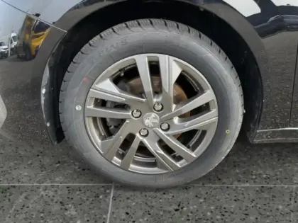 Photo 13 Peugeot 208 Gén. II Ph1 NG Style 5