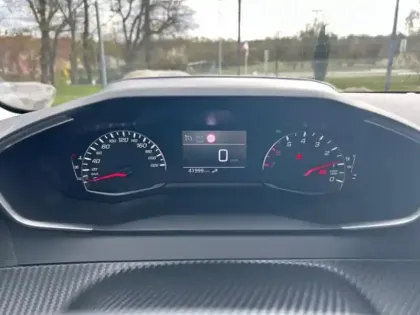 Photo 29 Peugeot 208 Gén. II Ph1 NG Style 5