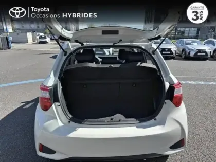 Photo 6 Toyota Yaris  100h Dynamic Business 5p