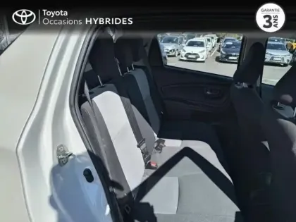 Photo 12 Toyota Yaris  100h Dynamic Business 5p