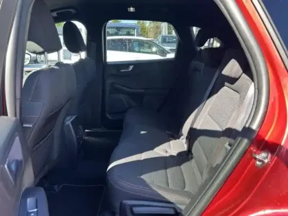 Photo 10 Ford Kuga  2.5 Duratec 190ch FHEV E85 ST-Line BVA