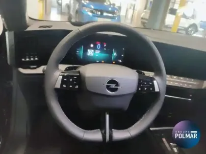 Photo 8 Opel Astra  Sports Tourer 1.2 Turbo Hybrid 145ch Elegance e-DCT 6