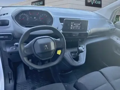 Photo 7 Peugeot Partner Gén. III Ph1 Grip 3