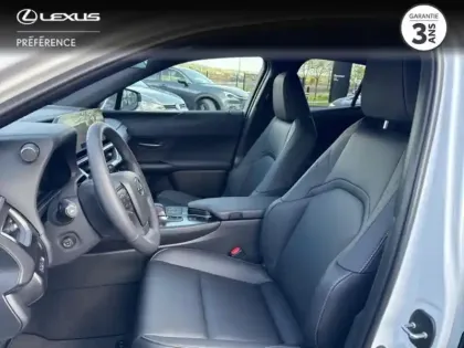 Photo 10 Lexus UX  300h F SPORT Design MY26