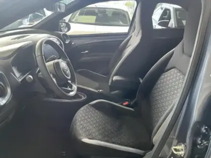 Photo 12 Toyota Aygo Gén. I Ph1 Design 5