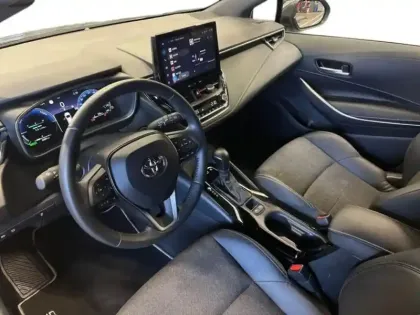 Photo 13 Toyota Corolla  Touring Spt 1.8 140ch Design MY25