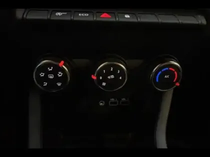 Photo 14 Renault Clio Gén. V (BJA) Ph2 Evolution 5