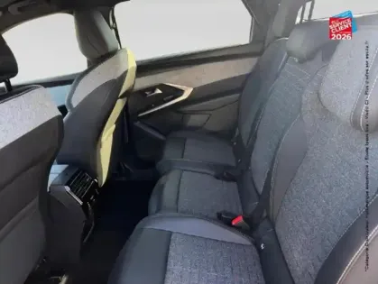 Photo 40 Peugeot 5008  Hybrid 145ch Allure e-DCS6