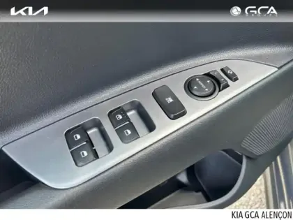 Photo 11 Kia Rio  1.0 T-GDI 120ch MHEV GT-Line DCT7