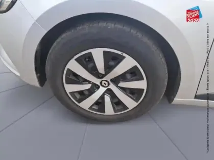 Photo 9 Renault Clio Gén. V (BJA) Ph1 NG Equilibre 5