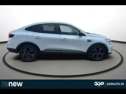 Photo 5 Renault Arkana  1.6 E-Tech hybride 145ch Engineered -22