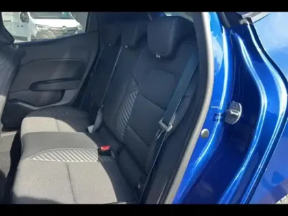 Photo 9 Renault Clio  1.6 E-Tech 145ch full hybrid esprit Alpine - 24