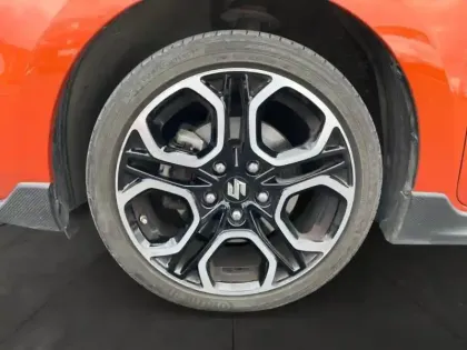 Photo 13 Suzuki Swift  1.4 Boosterjet Hybrid 129ch Sport