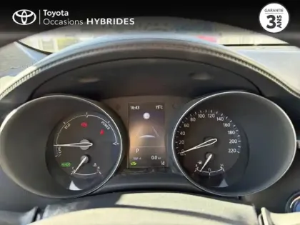 Photo 13 Toyota C-HR  2.0 Hybride 184ch Design Ultimate E-CVT