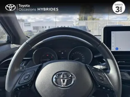 Photo 12 Toyota C-HR  2.0 Hybride 184ch Design Ultimate E-CVT