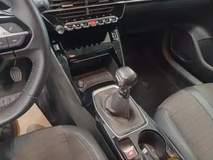 Photo 12 Peugeot 208  1.5 BlueHDi 100ch S&S Allure