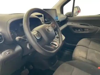 Photo 13 Toyota Proace  CITY Medium 130 D-4D Dynamic BVA MC23